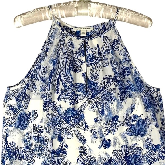 Banana Republic Halter Top Sz.S 100%Silk White Blue Floral Paisley Summer - Picture 2 of 10